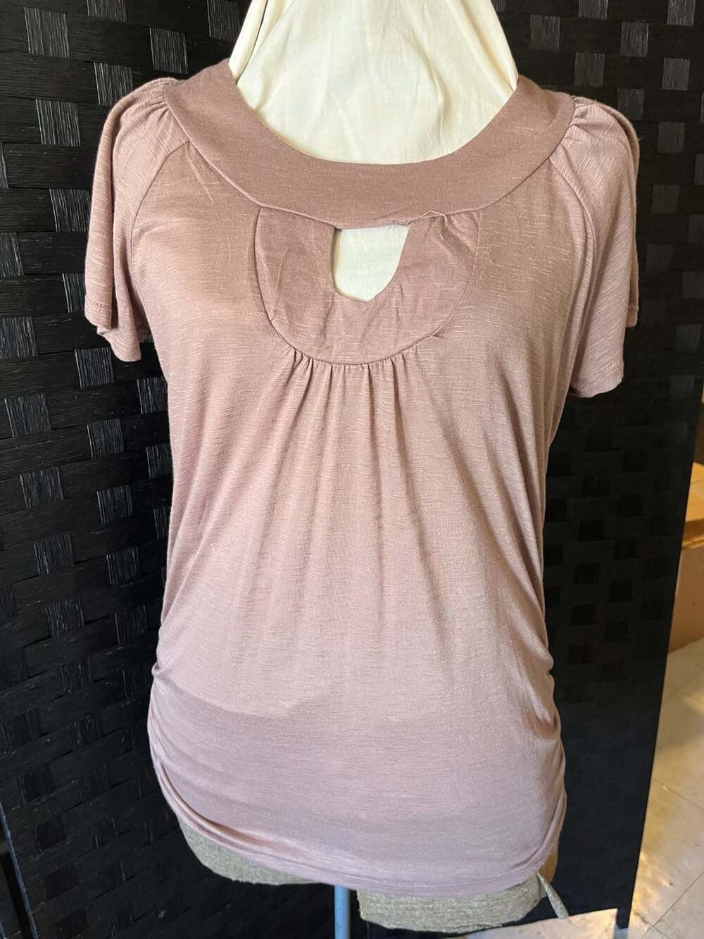 Zena Mauve Keyhole Neck Short Sleeve Top Size 14/16
